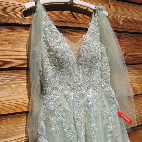 Mac Duggal 20313 Embellished Lined Mesh Gown Sleeveless Sage Green 0 NWT - Picture 7 of 14